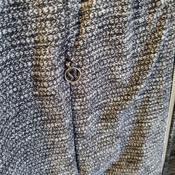 Lululemon Jacket Womens Medium Gray Black Active Yoga Two Tone Full Zip - Picture 3 of 11